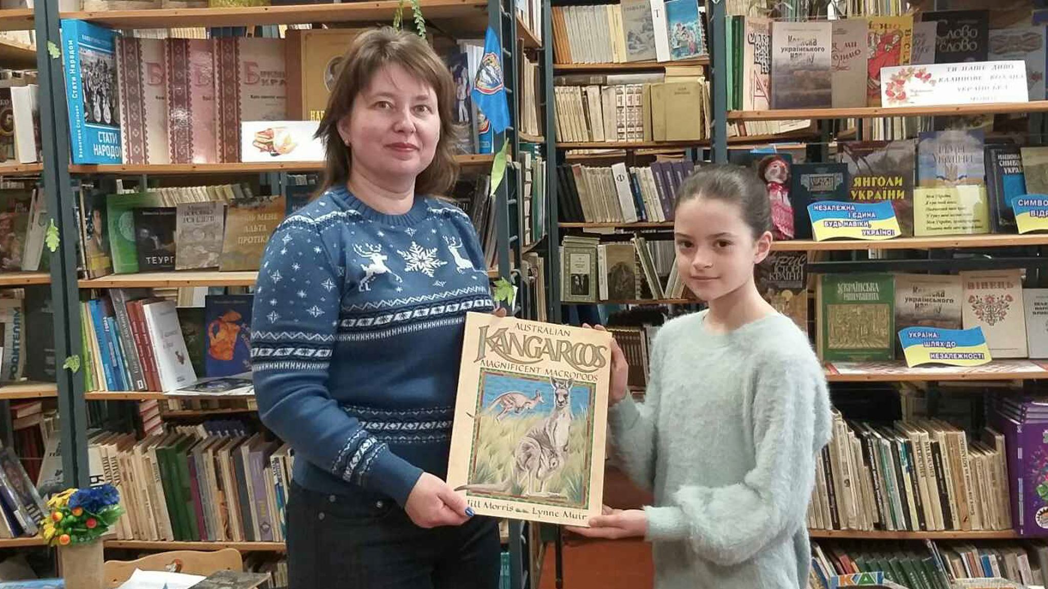 Liza with Librarian in Ukraine (002).jpg